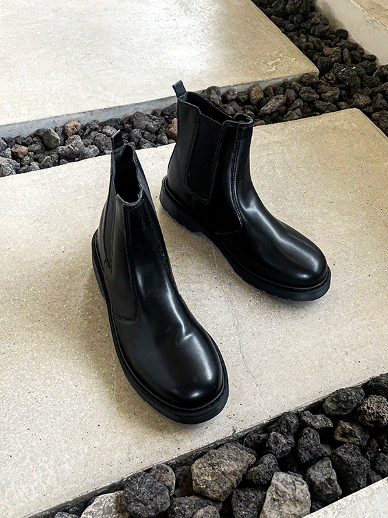 Black Marble chelsea boots