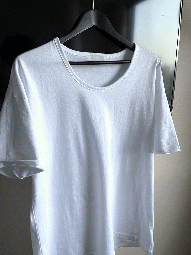 [어깨 2cm 더 늘려서 제작!] (1천장돌파) 썸머 쉐이핑 쫀쫀 라운드 세미와이드 티셔츠 - 4color 모델 강욱님 착용